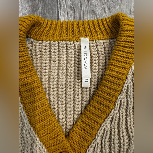 Wild Wawa Rainbow Knit Cardigan size 3-4 - Picture 6 of 7